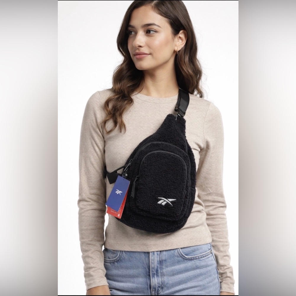 🆕Reebok BERRY 2 in 1 Convertible Backpack and Crossbody